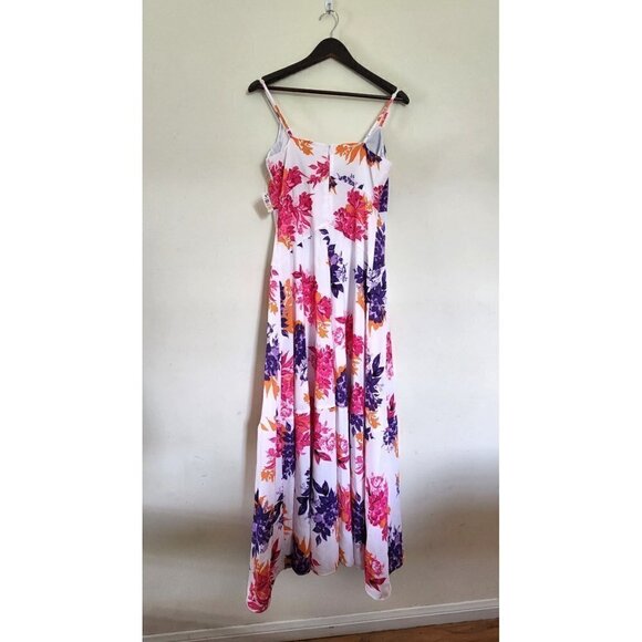 NEW Vneck Sleeveless Floral Midi Dress Size 4 - Picture 3 of 7